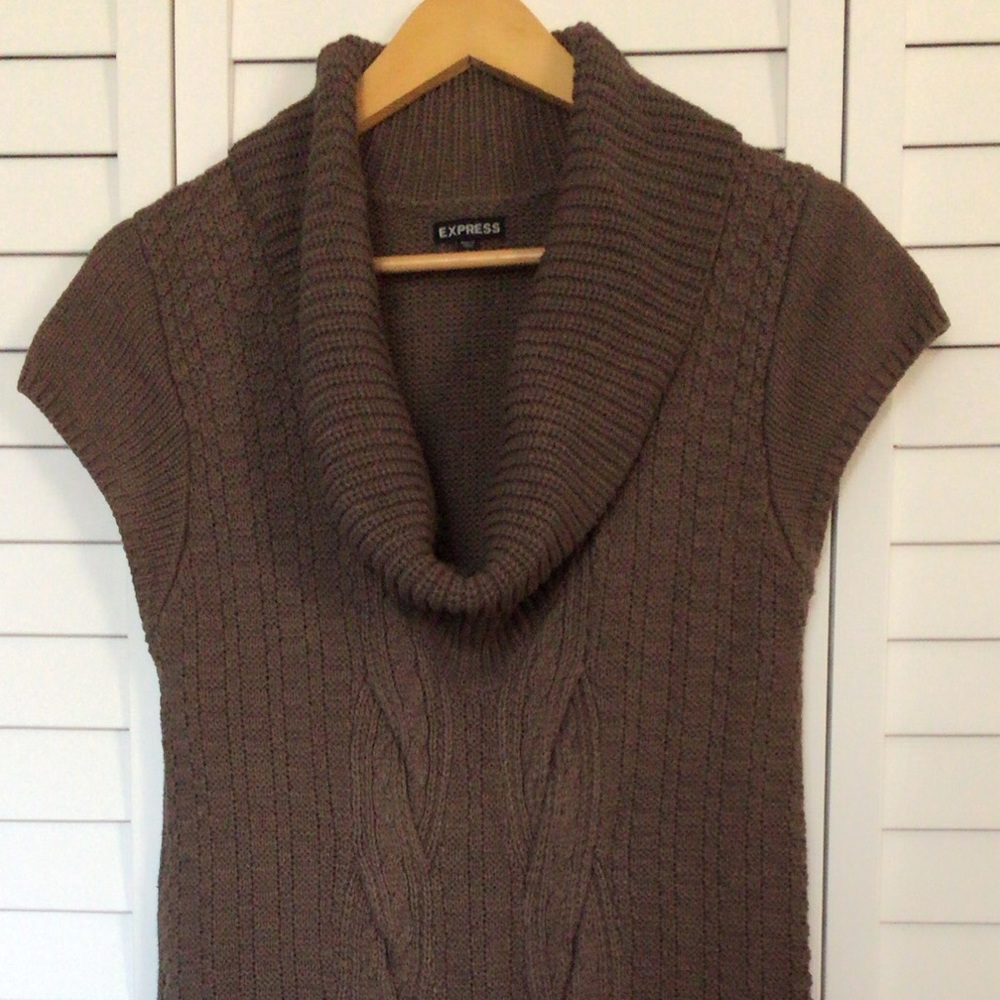 Express cable knit dress 👗